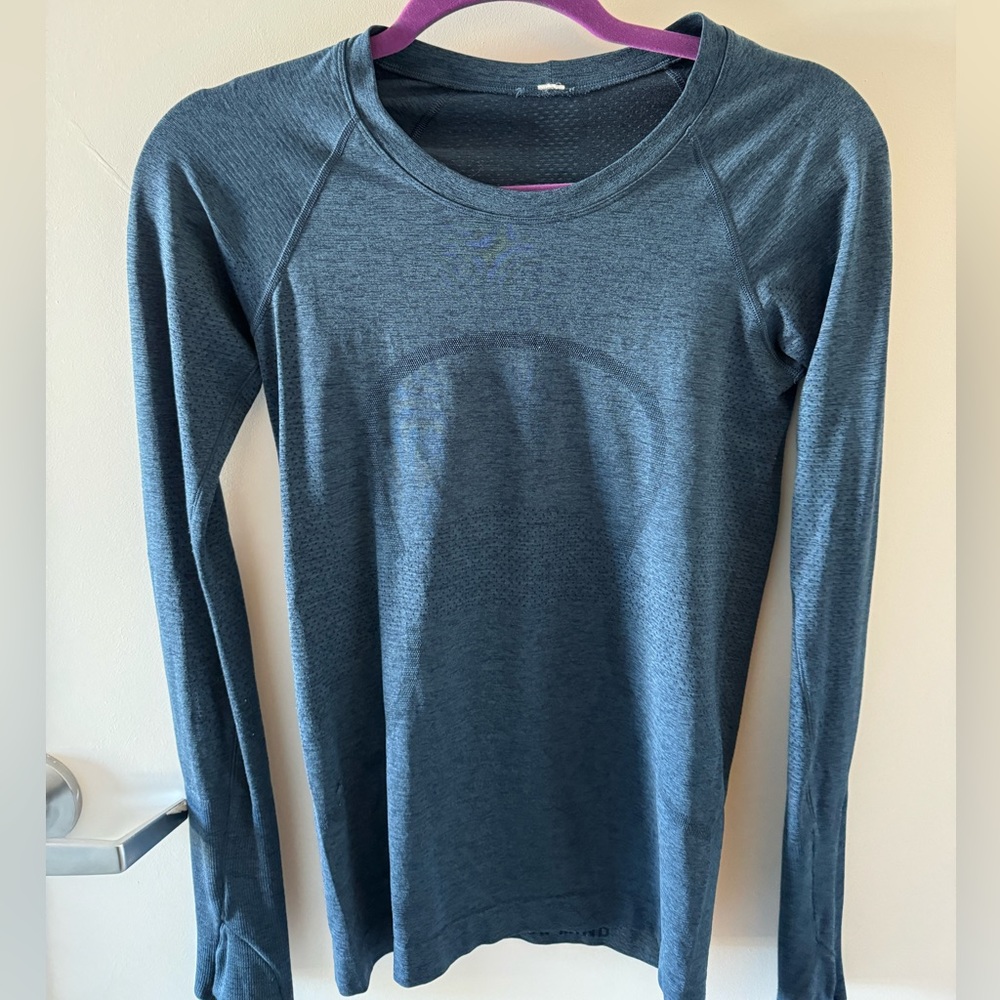 Lululemon Navy Swiftly Tech Long Sleeve